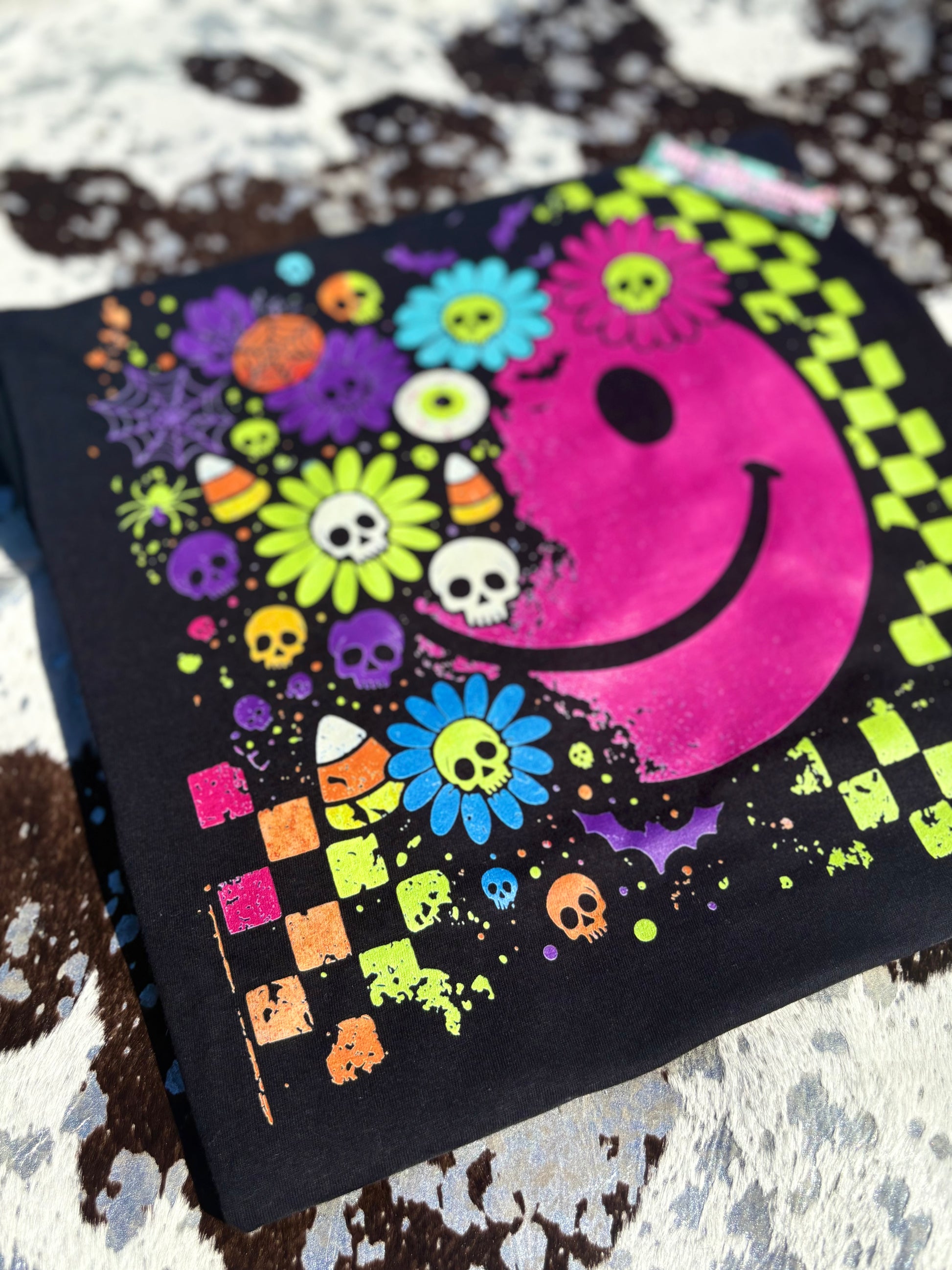Neon Smiley-Halloween Tee