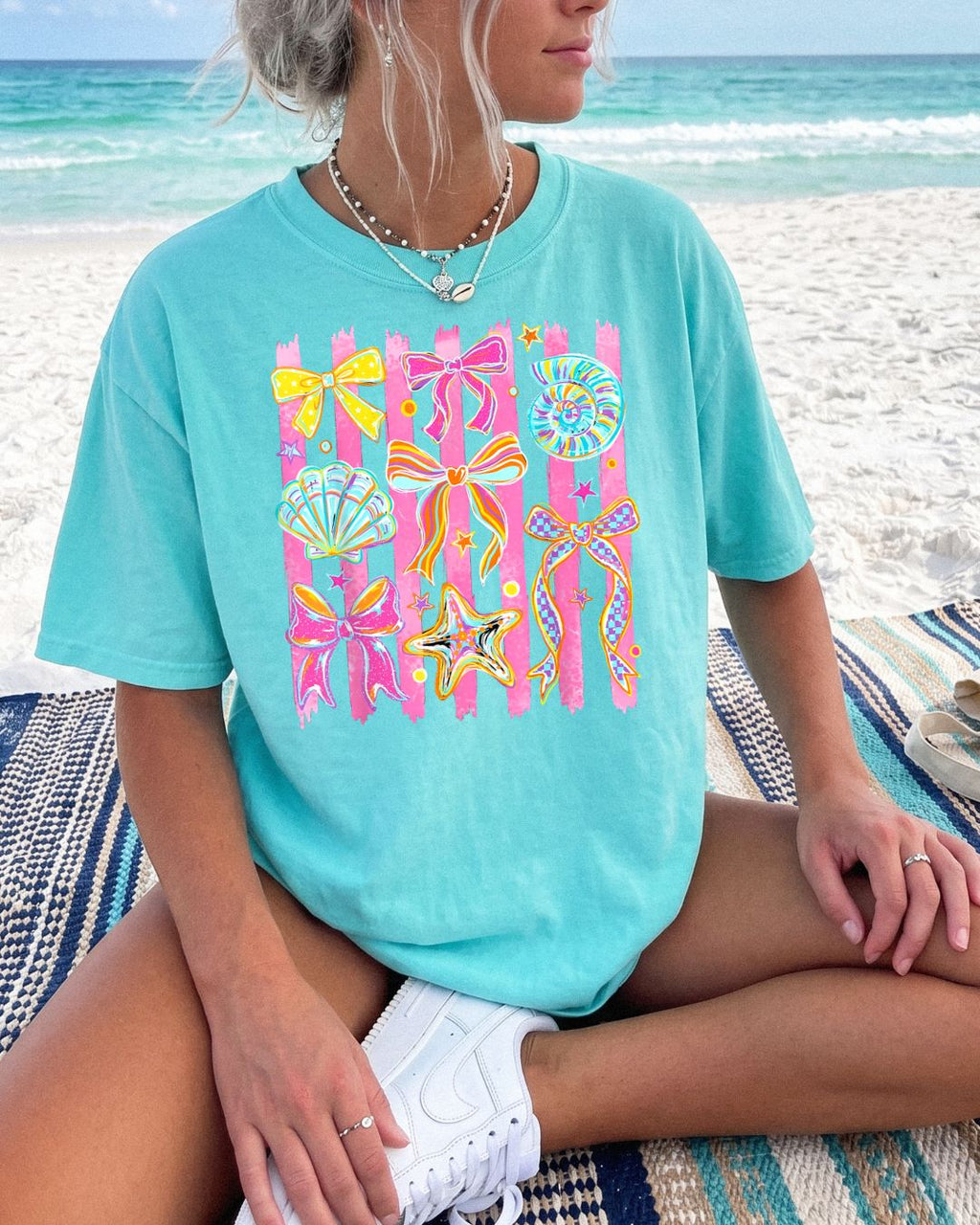 Seashells & Bows Tee